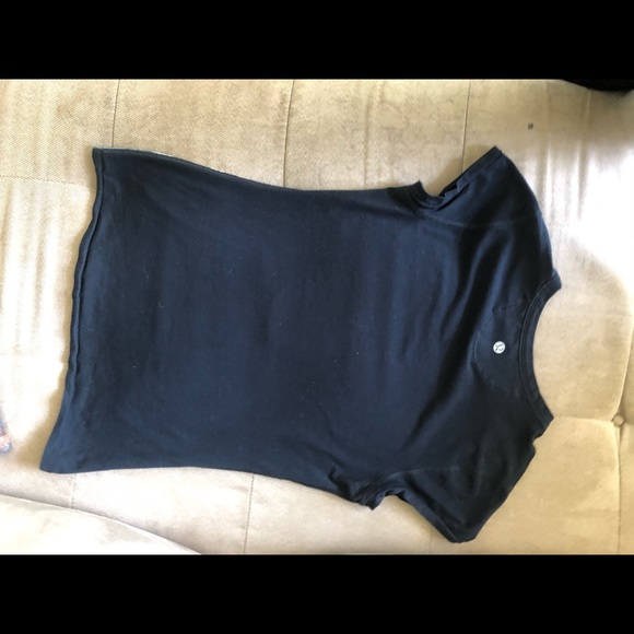 Lululemon Black Fitted Shirt - Picture 6 of 6